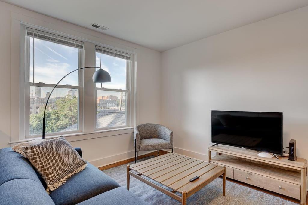 Greatly Located And Elegant 1Br With Parking Apartamento Durham Exterior foto