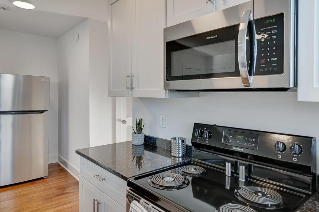 Greatly Located And Elegant 1Br With Parking Apartamento Durham Exterior foto